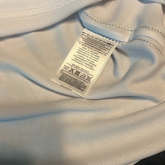 Adidas Real Madrid Vini Jr. 2023/2024 Men’s Soccer Home Jersey - Picture 6 of 7